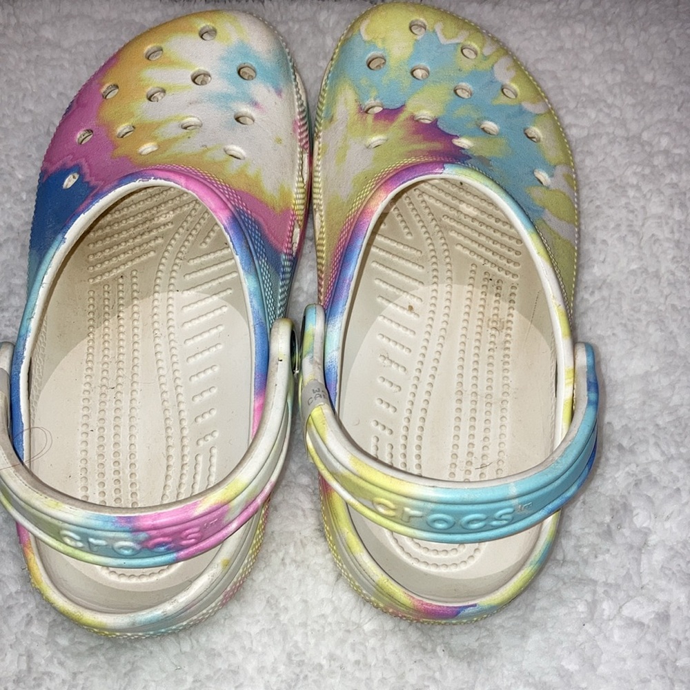 Crocs - Picture 2 of 4